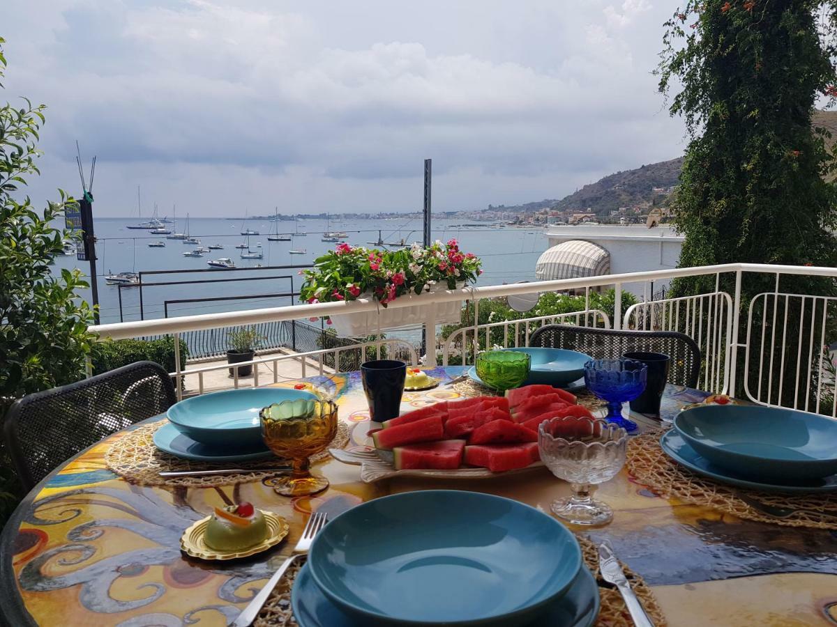 Blue Lagune Taormina Mare Exterior photo
